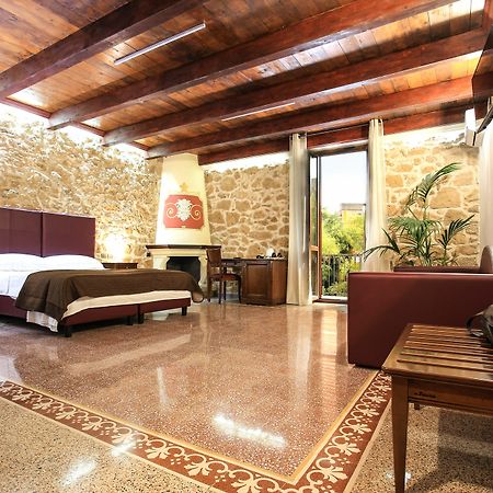 Bienestar - Maison De Charme Alghero Bagian luar foto